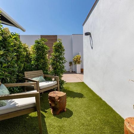 Lo Hotel Del Poblet เอลโปเบลโนว เดล เดลตา ภายนอก รูปภาพ