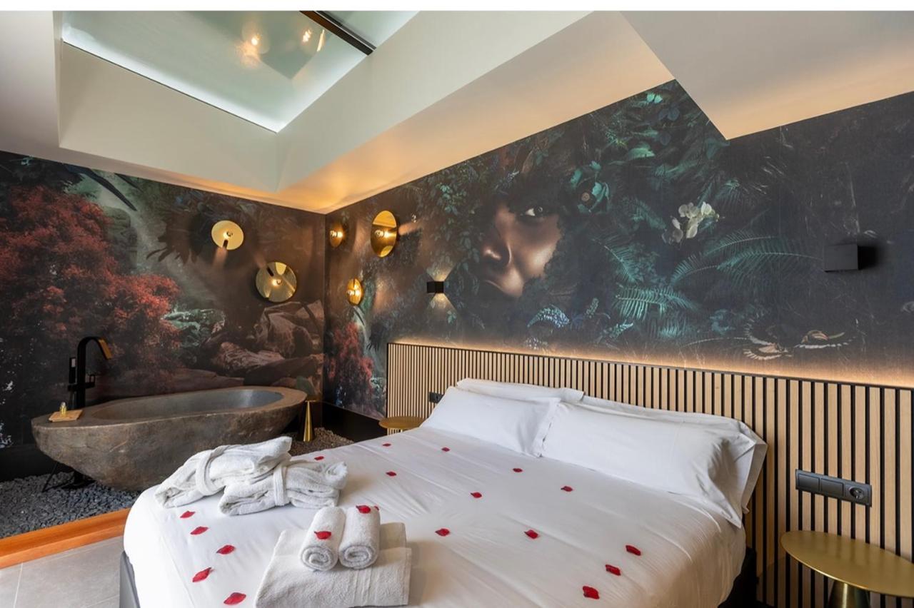 Lo Hotel Del Poblet เอลโปเบลโนว เดล เดลตา ภายนอก รูปภาพ